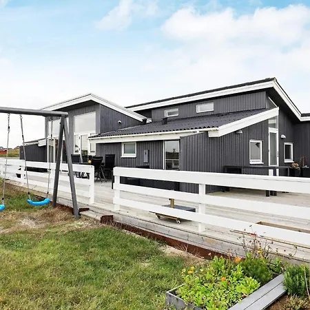 8 Person In Feriehus Ringkøbing